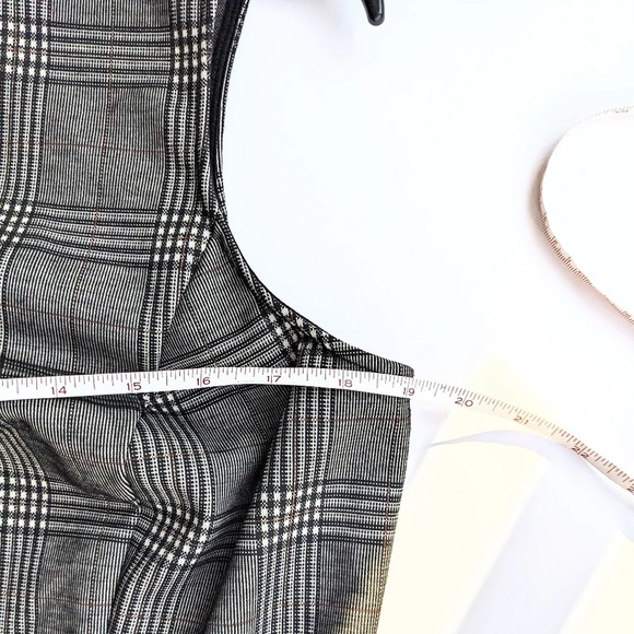 Women's Apt. 9® Sleeveless Button Accent Sheath Dress - Picture 7 of 9